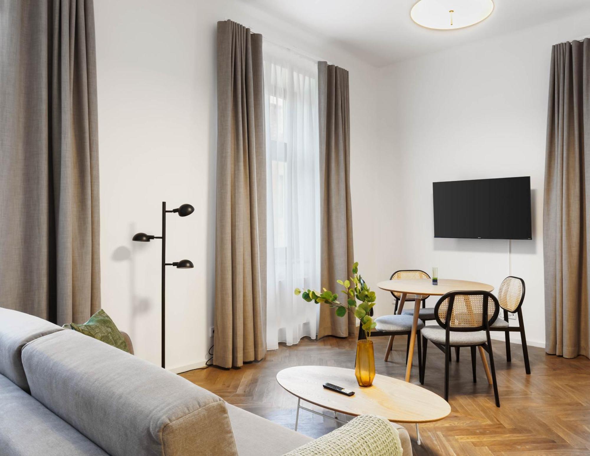Limehome Halkova Aparthotel Praga