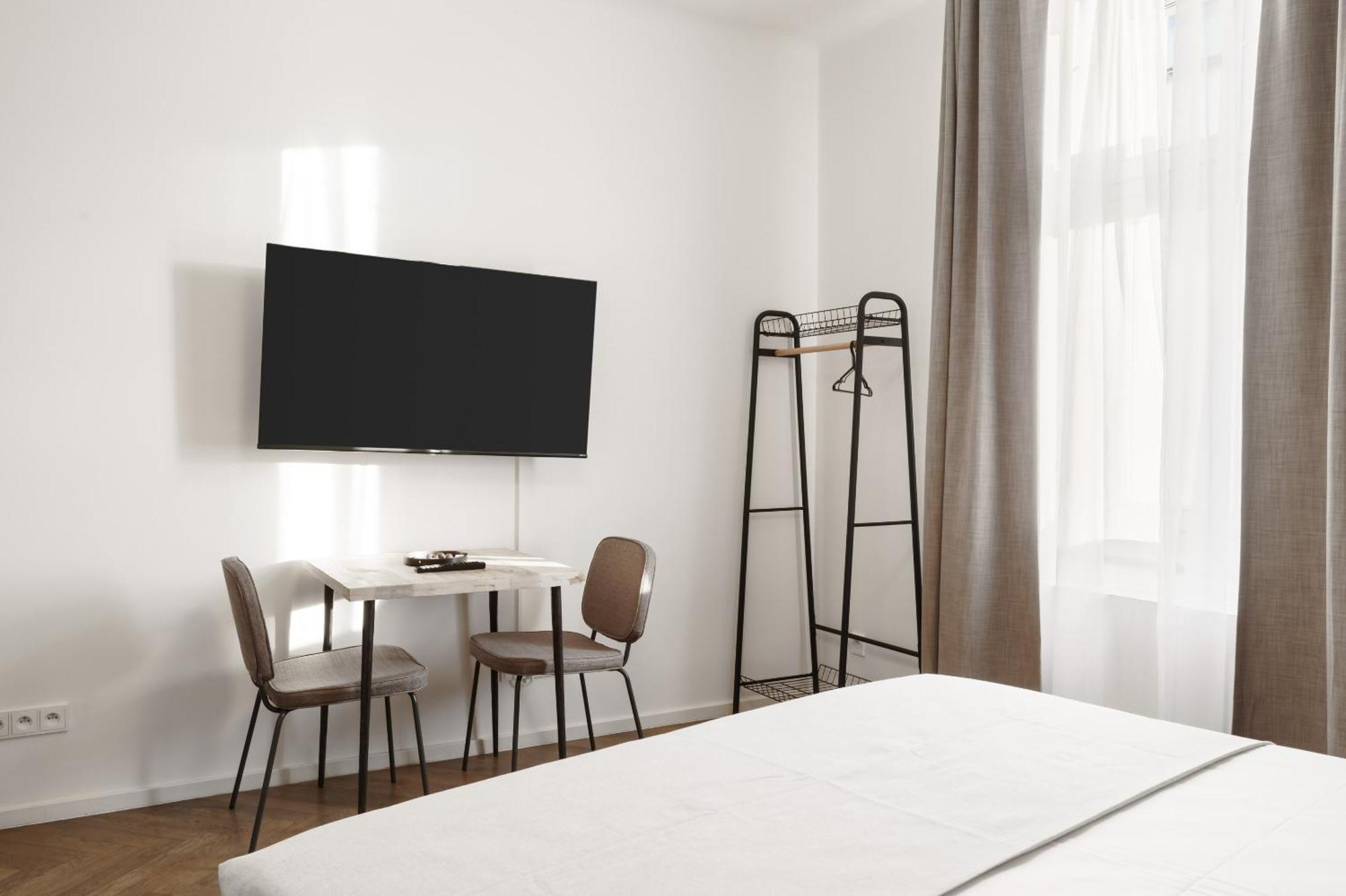 Limehome Halkova Aparthotel Praga