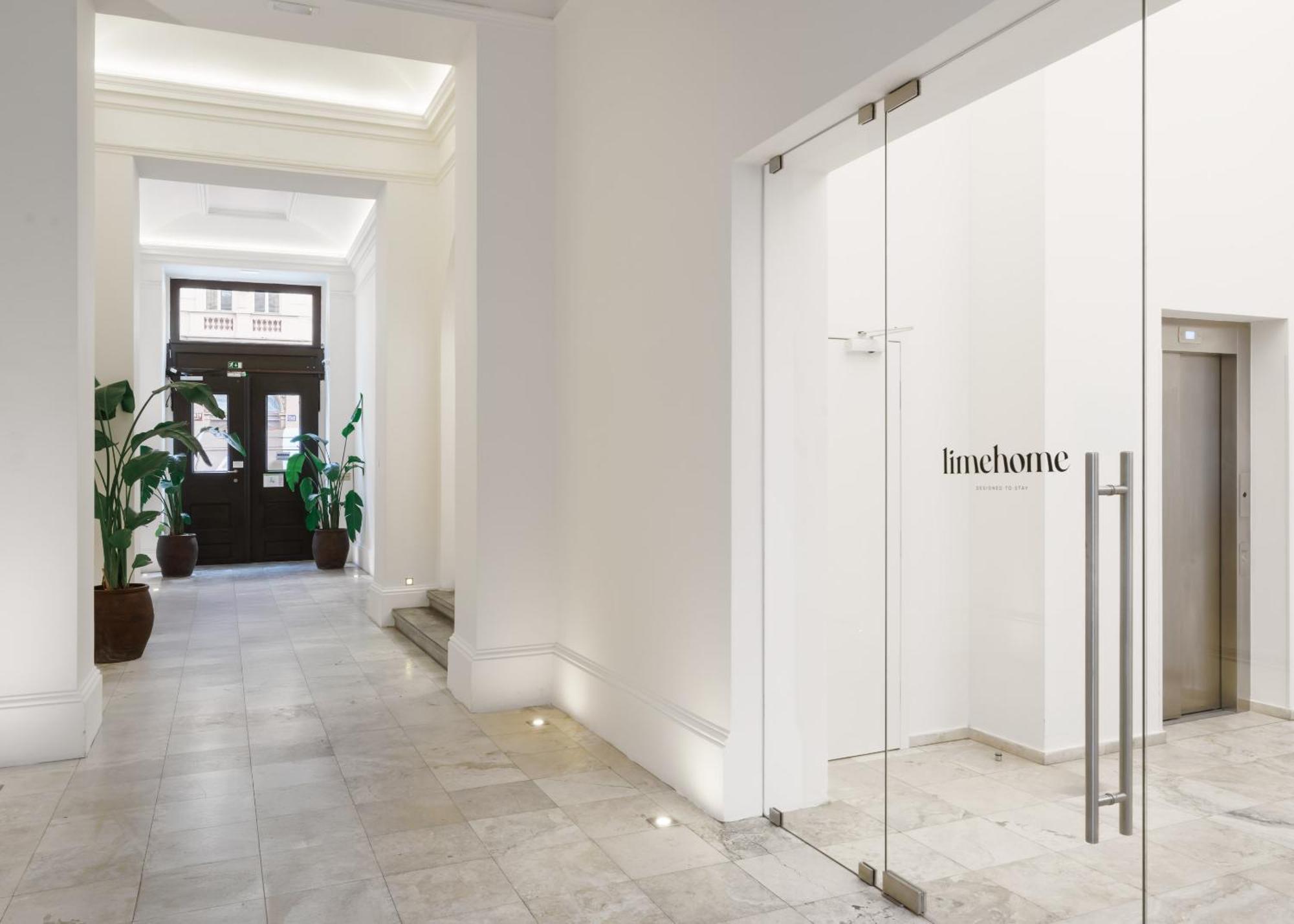 Limehome Halkova Apart-hotel Praga