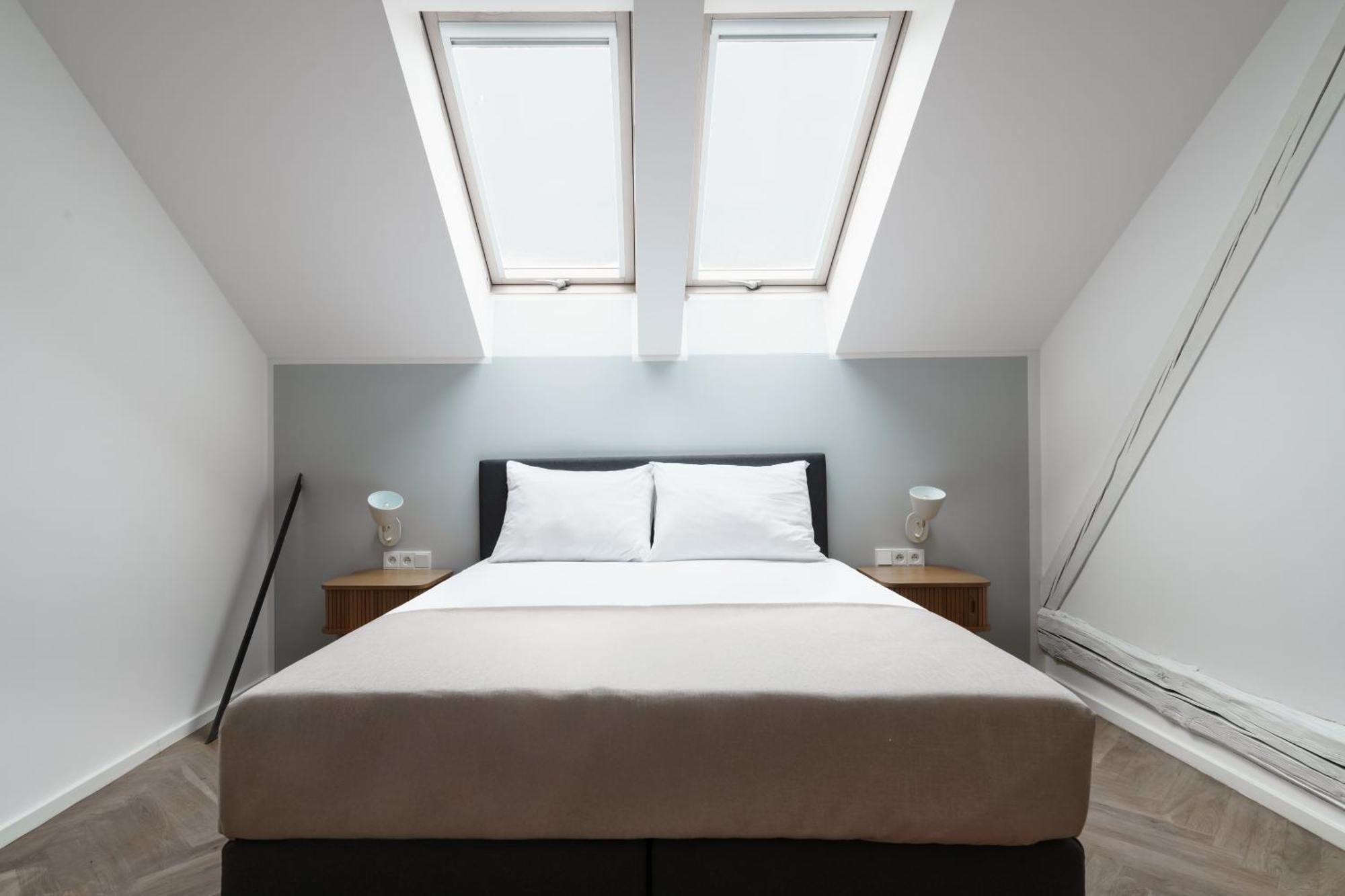 Limehome Halkova Praga